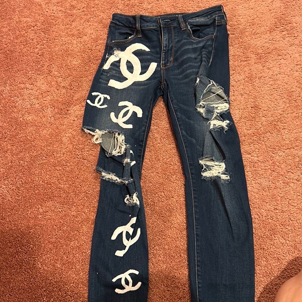 AMERICAN EAGLE JEANS with chanel